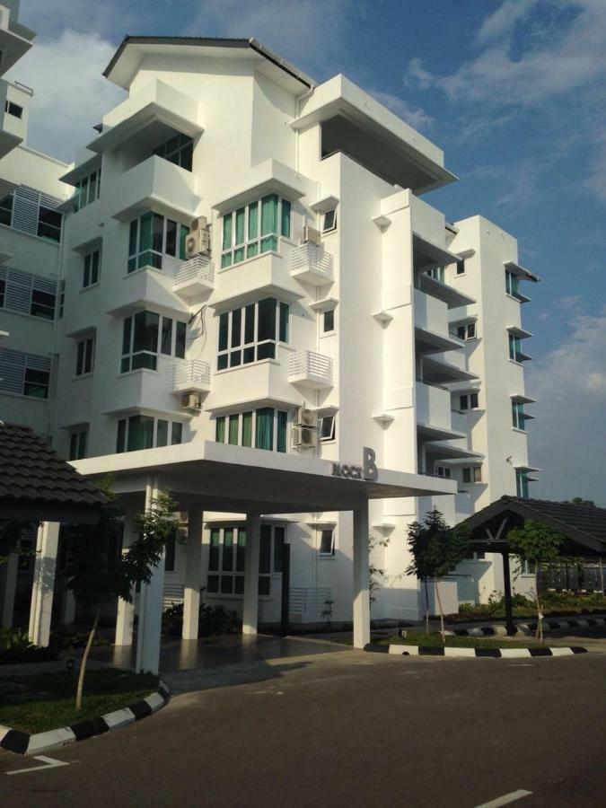 Homelite Resort Water Theme Park Condominium Miri Luaran gambar