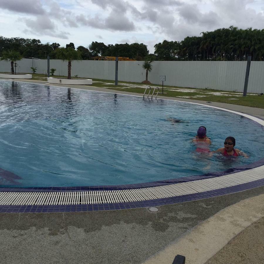 Homelite Resort Water Theme Park Condominium Miri Luaran gambar